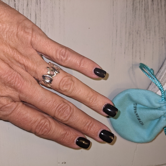 Tiffany & Co. Ring, Size 6, Sterling Silver - Picture 6 of 9